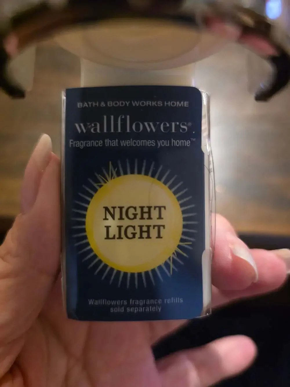 Bath & Body Works Wallflowers Chrome Ribbed Night Light Fragrance Plug